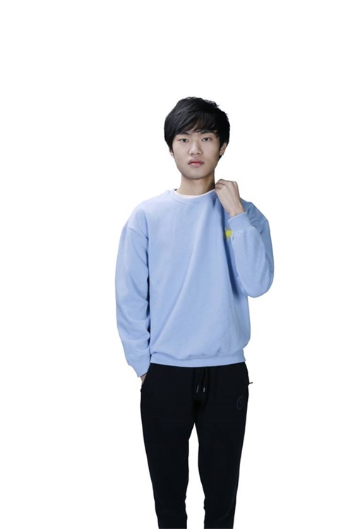 今日20点明星嘉宾与你相约LOL进击!季前赛