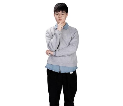 今日20点明星嘉宾与你相约LOL进击!季前赛